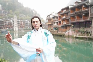 ĐAN TRƯỜNG QUAY MV MỚI Ở PHƯỢNG HOÀNG CỔ TRẤN