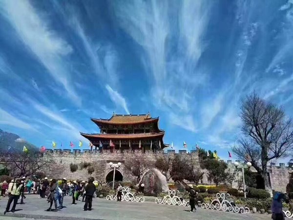 Con-Minh_Dai-ly_Le-Giang
