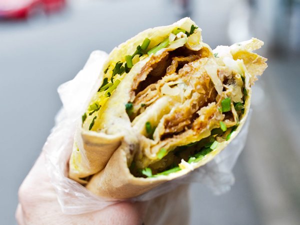am-thuc-bac-kinh-banh-kep-burrito