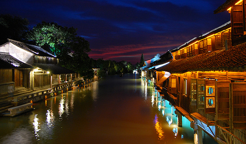 du-lich-trung-quoc-ô-trấn-cổ-trấn-sông-nước-đẹp-nhất- trung-quốc-happytours-10