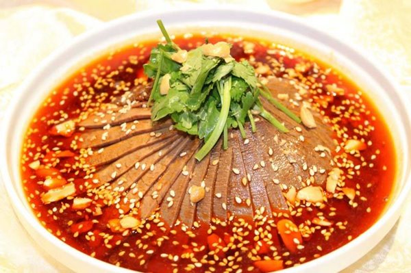 Món-ăn-ngon-khi-đi-du-lịch-Cửu-trại-Câu-6-Happtours