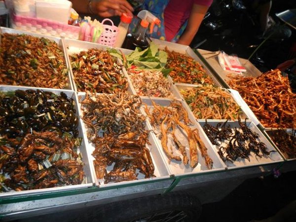 Phố-Tây-Khao-san-Bangkok-Du-lịch-Thái-lan-5-Happytours