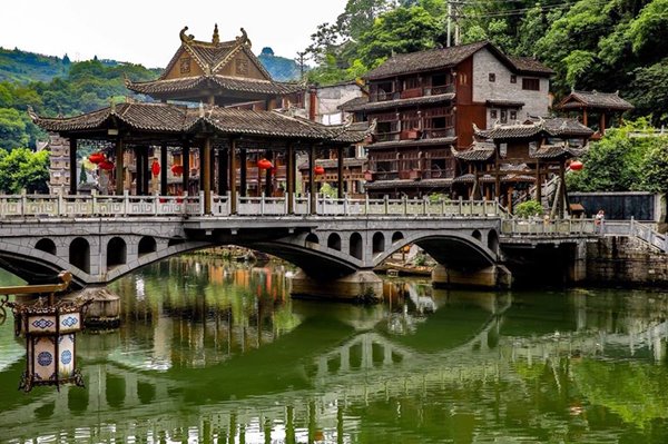 Phong-Kieu-Phuong-Hoang-co-tran-2