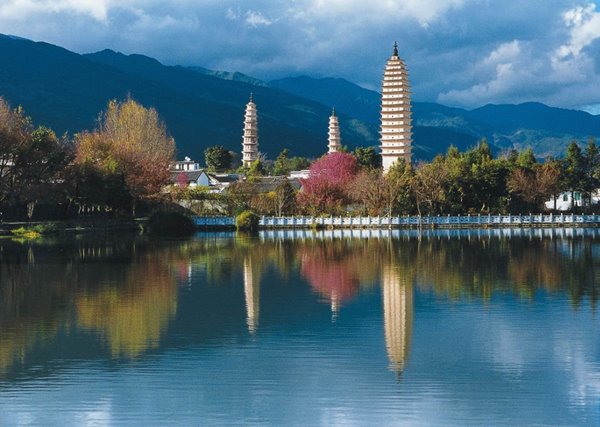 Sung-thanh-tu-van-nam-trun-quoc-happytours