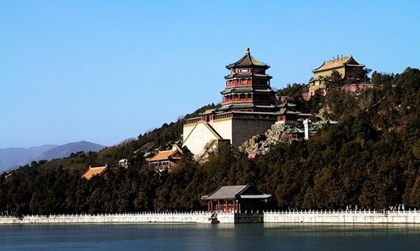cung-dien-mua-he-mot-trong-nhung-dia-diem-du-lich-o-bac-kinh-2