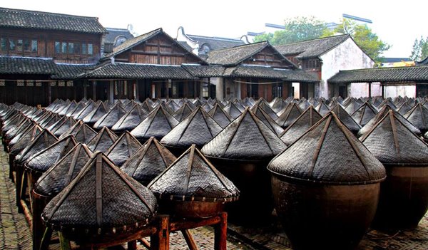 nghe-thu-cong-o-tran-lam-tuong
