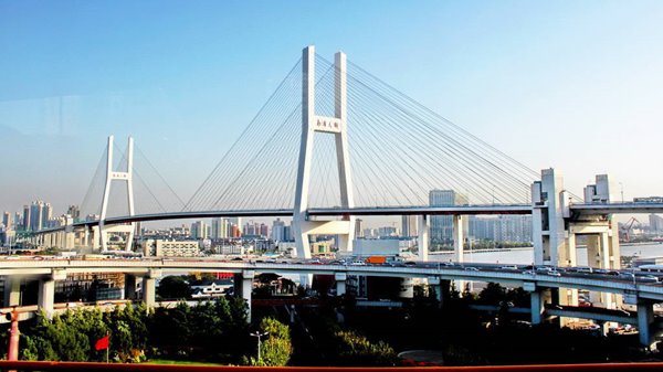 thuong-hai-cau-nam-pho-happytours1
