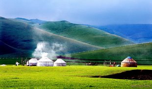 NỘI MÔNG - THẢO NGUYÊN VÀ NHỮNG BƯỚC CHÂN CỦA GIÓ