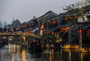 CÓ MỘT Ô TRẤN “CHẬM CHẠP” GIỮA THẾ GIỚI ỒN ÀO, HỐI HẢ
